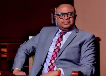 Surfacturation des forages et lampadaires : Le Président de la République est-il au courant ?(Claudel Lubaya)