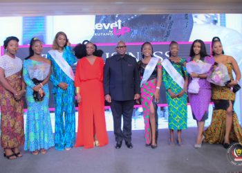 Clôture du mois de la femme : le Premier Ministre Sama Lukonde encourage l’autonomisation de la femme à la soirée de clôture de Level Up Makutano 2024
