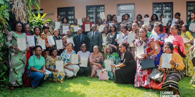 Kinshasa : Les femmes cadres des Lignes Maritimes Congolaises formées sur le leadership féminin dans les entreprises publiques et privées