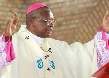 Archidiocèse de Kinshasa: La chancellerie condamne le traitement dégradant que les Services officiels de l’Aéroport de N’djili ont réservé au Cardinal AMBONGO (Communiqué)