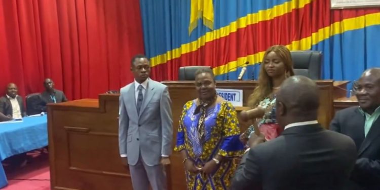 Haut-Katanga : la députée Liliane Komba remplace Jean Umba Lungange à la tête du bureau d’âge