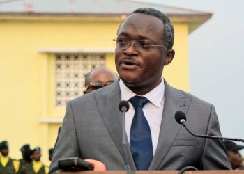 Kasaï-Central : le Gouverneur John Kabeya félicite les nouveaux membres du bureau définitif de l’Assemblée Provinciale