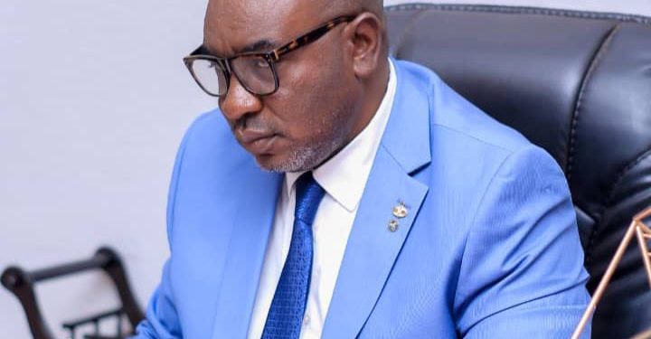 Eddy Awazi : « Nous écrivons souvent parce que personne ne nous écoute »