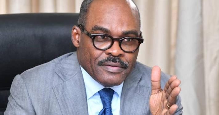 Installation de 1000 stations d’eau en RDC et lampadaires à kinshasa: Nicolas Kazadi dénonce un colportage nuisible dans les réseaux sociaux