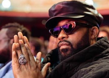 Attaque au camp des déplacés à Mugunga: « La spoliation des richesses ne justifie aucunement ces drames » dénonce l’artiste Fally Ipupa