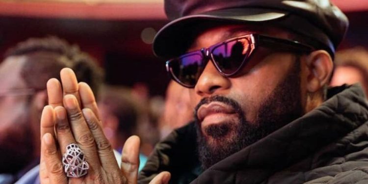 Attaque au camp des déplacés à Mugunga: « La spoliation des richesses ne justifie aucunement ces drames » dénonce l’artiste Fally Ipupa