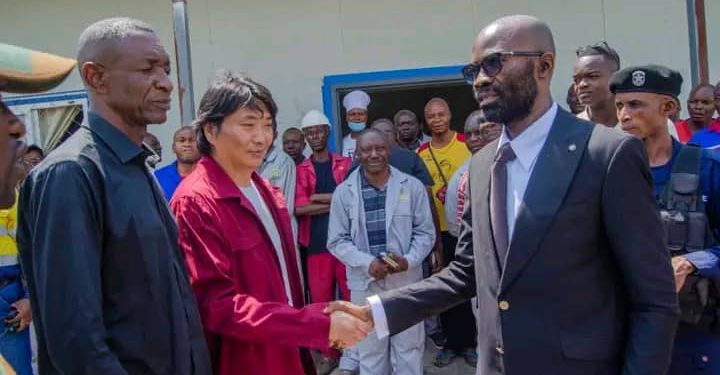 Kasaï-Oriental : Le gouvernement provincial promet de trouver la solution à l’impaiement des travailleurs de SACIM