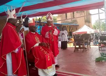 Kasaï-central : Mgr Félicien Ntambue Kasembe intronisé comme nouvel Archevêque métropolitain de Kananga
