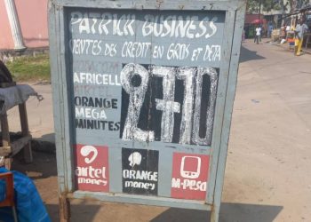 Kinshasa: Les cambistes continuent d’afficher le taux de change, malgré l’interdiction de cette pratique par la Banque Centrale du Congo (Constat)