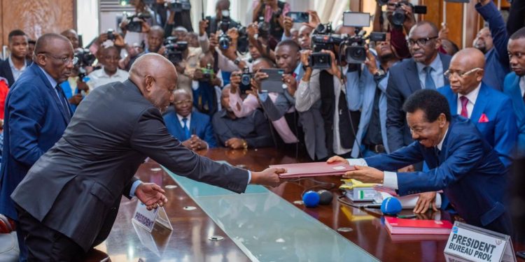 Remise et reprise à l’Assemblée nationale : Le nouveau Président Vital Kamerhe met l’accent sur la loyauté à la Nation et la transparence dans la gestion