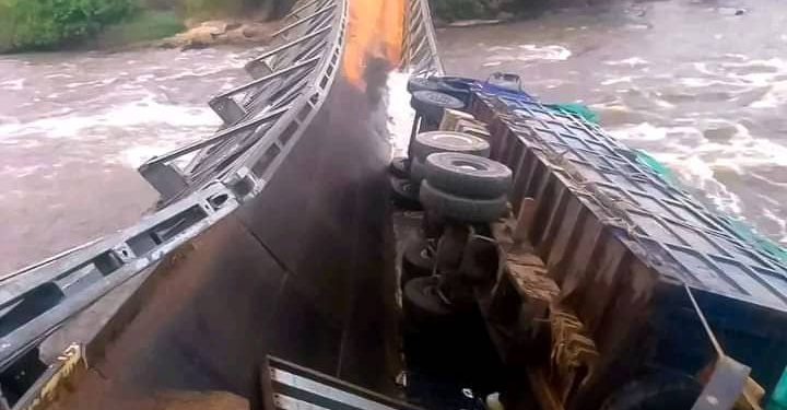 Kasaï-Oriental : effondrement du pont Lubi après le passage d’un gros camion à Kabeya Kamwanga