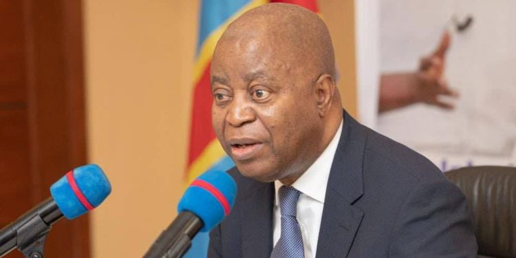 Pas de couvre-feu à Kinshasa : « si un député est atteint si facilement , que dire des citoyens ordinaires » ( Adolphe Muzito)