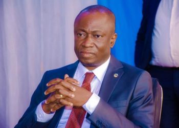 Distribution des Jeeps aux députés de Kinshasa : Augustin Kabuya menace de saisir la justice si l’ANR ne restitue pas les véhicules saisis