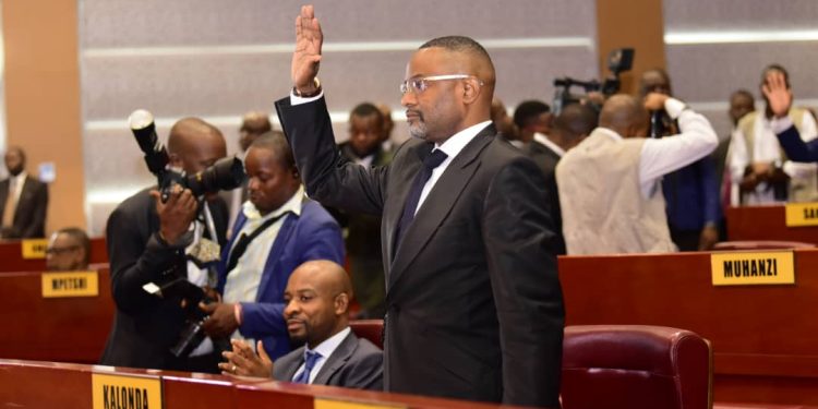 Parlement: Les mandats de 84 sénateurs élus sont validés, dont celui de Salomon Kalonda Idi