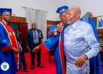 Université de Kinshasa : La Faculté des Sciences Économiques a remis officiellement la toge de Professeur au Docteur Vital Kamerhe