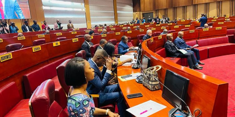 Sénat: Les mandats de 16 sénateurs élus le 26 mai 2024 ont été validés ce samedi lors d’une séance plénière