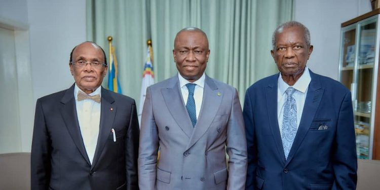 Sénat : Le patriarche Jonas MUKAMBA renonce à prendre la place de Pascal KINDUELO à la tête du bureau provisoire