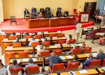 Assemblée provinciale de Kinshasa : un délai de 48 heures accordé au directeur général de la DGRK pour s’expliquer sur le système Maboko pour la paie des agents