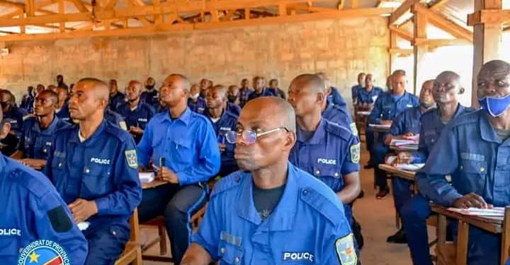 Kasai : 64 policiers envoyés en formation à l’école de police de Tshipuka près de la ville de Mbuji-Mayi