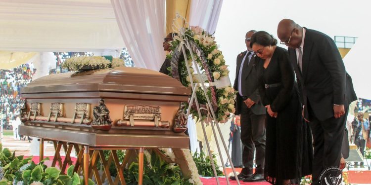 Kinshasa : le couple présidentiel a rendu un dernier hommage au pasteur Léonard Baruti au stade Tata Raphael