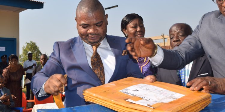 Kasaï-central : le Vice-gouverneur lance la session ordinaire de l’Exetat 2024 à Kananga