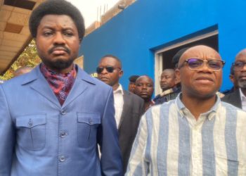 Kinshasa: Le ministre de la justice a effectué une visite d’inspection au commissariat provincial de la Police pour s’enquérir des conditions des détenus