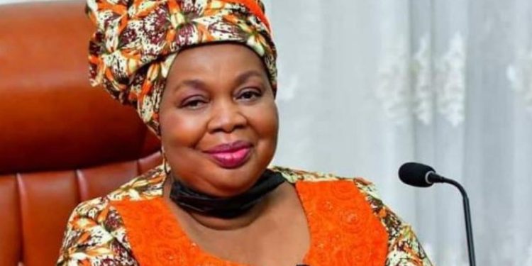 RDC : Tout savoir sur le parcours de Léonie Kandolo, nouvelle ministre du Genre, Famille et Enfants