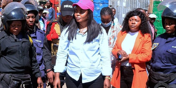 Lubumbashi : L’autorité urbaine interdit la circulation des motos au Centre-Ville (Communiqué)