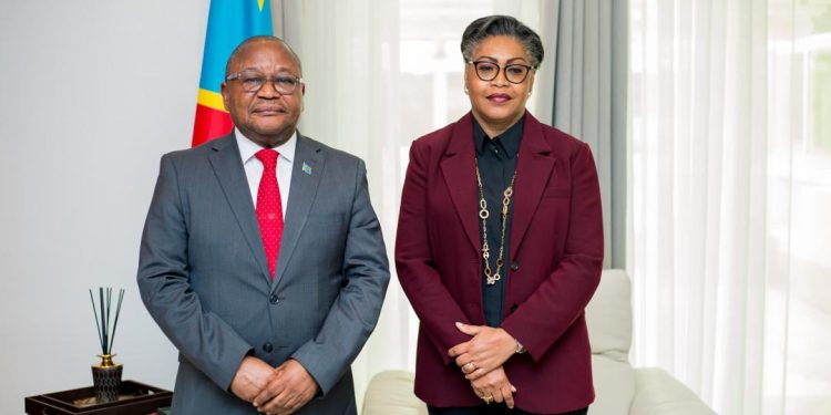Primature: Le respect des droits de l’homme en RDC, au cœur de l’entretien entre Judith Suminwa et le Président de la CNDH Paul SAPU MUKULU