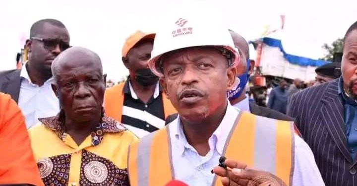 Route Kalamba Mbuji – Kananga : le ministre des infrastructures Alexis Gisaro, a relancé les travaux au nom du Gouvernement