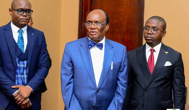 Sénat: accusé d’avoir détourné trois millions de dollars , le bureau d’âge Kinduelo met en place une commission pour éclairer les faits