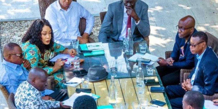 Le Ministre des affaires Étrangères du Rwanda réplique à Patrick Muyaya : « les photos prises dimanche à Zanzibar sont tout à fait officielles »