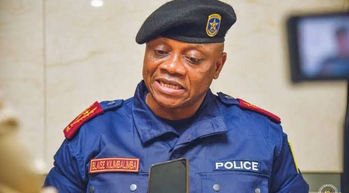 Trois meurtres des chauffeurs-taxis à Kinshasa : Blaise kilimbalimba promet de diligenter une enquête en urgence