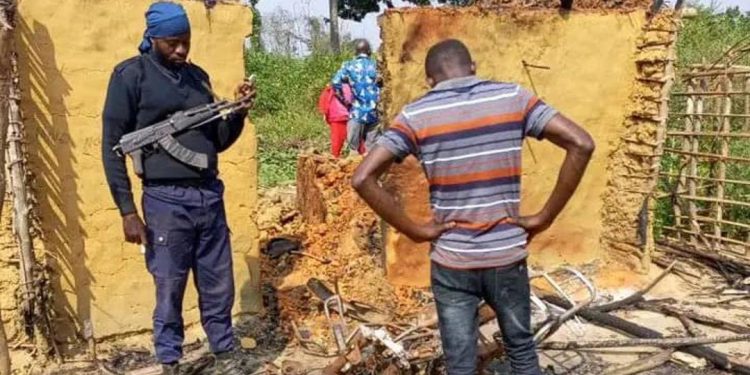 MAÏ-NDOMBE: Plus de 50 personnes tuées lors d’une attaque de la milice MOBONDO