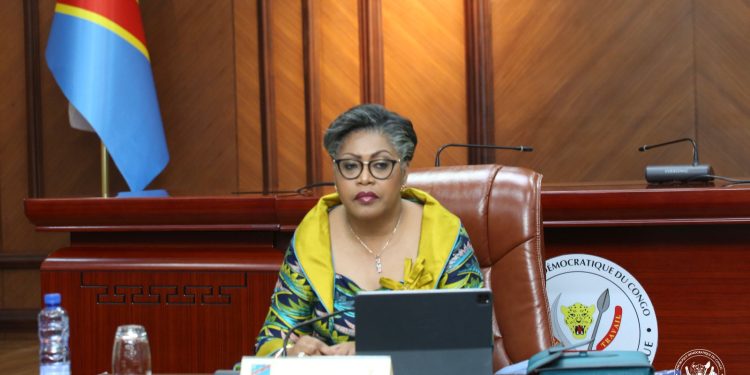 RDC : JUDITH SUMINWA TULUKA totalise ce jour un (1) mois et quelques jours à la tête du gouvernement central, sa gestion est prometteuse ?