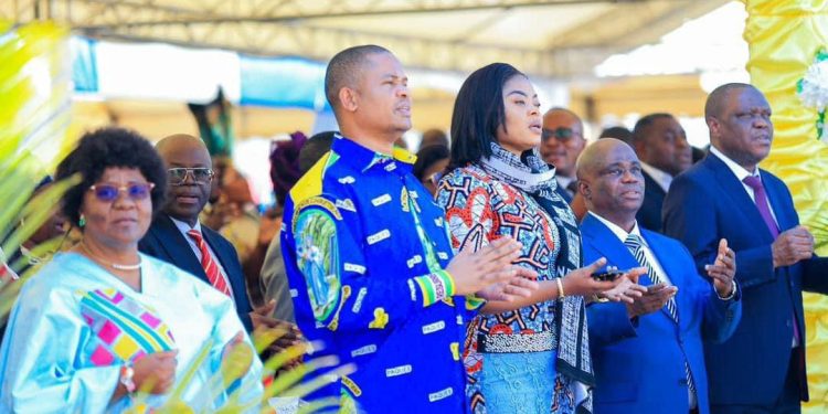 Haut-Katanga: Le Vice-gouverneur MARTIN KAZEMBE a pris part à la messe consacrée à l’ordination de près de 23 Prêtres et 15 Diacres