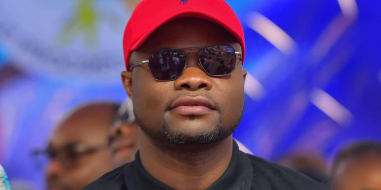 Vacances Parlementaires : Le député provincial Socrates MUBENGAIE promet à sa base de ramener toutes les doléances auprès du gouverneur Daniel Bumba