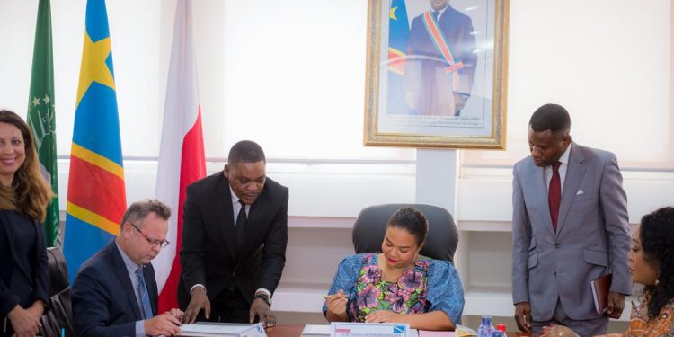 Diplomatie : La RDC et la Pologne signent un accord sur la coopération bilatérale en matière de sécurité