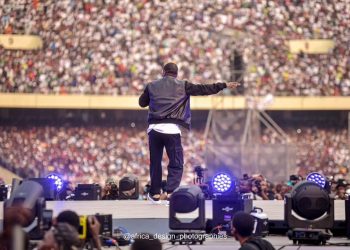 Décès au concert de Mike Kalambayi: Sur instruction de Judith Suminwa, une réunion de crise est convoquée en urgence ce dimanche 28 juillet au ministère de l’intérieur