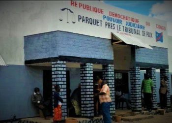 Malaise au parquet de Kasumbalesa : Bras de fer persistant entre les magistrats et les défenseurs judiciaires autour de l’arrestation de leur collègue pour faux en écriture