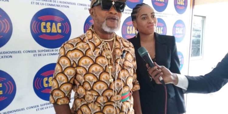 Koffi Olomide après son audition au CSAC: « C’était plus pédagogique qu’autre chose, même si ce que le chanteur Koffi dit est fondé »