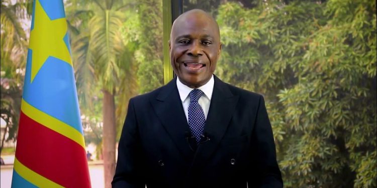 MARTIN FAYULU : « Nous devons nous réunir avec toutes les parties prenantes, sous l’égide de nos pères spirituels, afin de trouver des solutions adéquates pour la RDC »