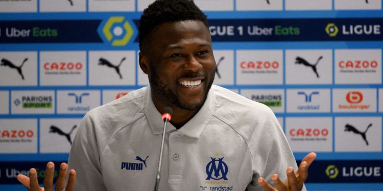 Mercato : Indésiré à l’OM, le club Saoudien d’Al-Ittihad tient à Chancel Mbemba