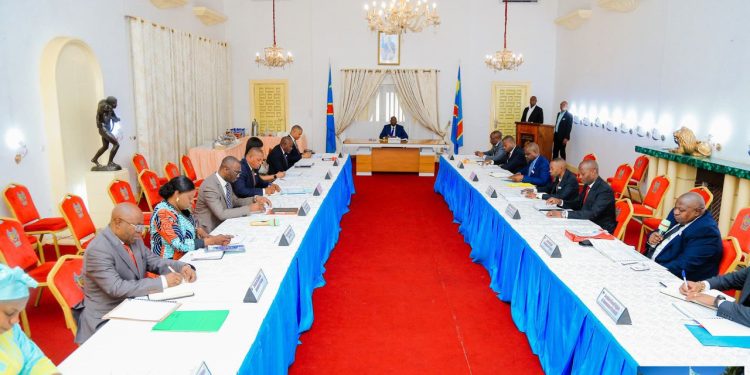 Haut-Katanga : Le gouverneur Jacques Kyabula prendra part prochainement au sommet RDC -Chine ( conseil des ministres)
