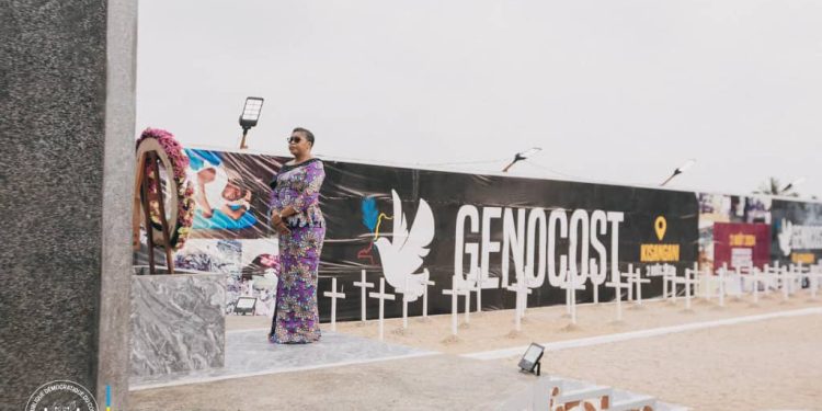 Journée Nationale du GENOCOST : « Le Président Tshisekedi attend assumer son engagement pris personnellement devant les victimes » (Judith Suminwa)