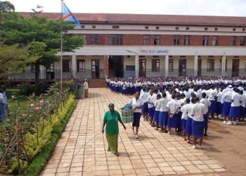 Rentrée scolaire 2024-2025: Le gouvernement provincial du Nord-Kivu interdit la vente des uniformes et objets classiques par les chefs d’établissements