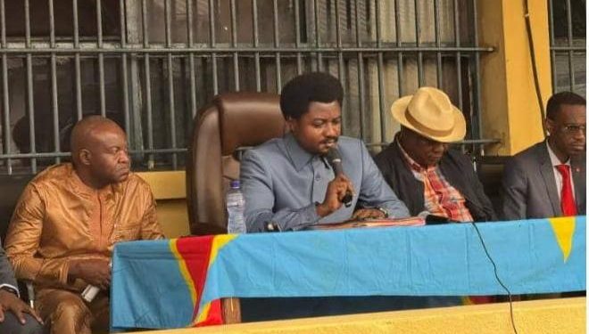 Kinshasa : le ministre de la justice Constant Mutamba libère 527 détenus et offre 2000 matelas à la prison centrale de Makala