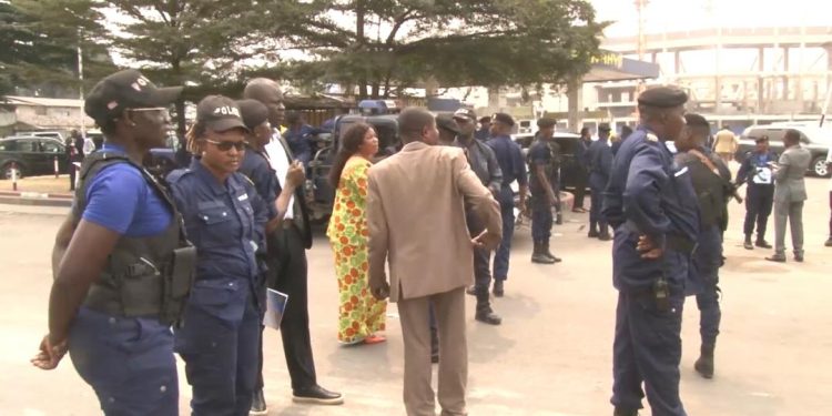 Élection du bureau définitif du sénat : «Zéro incident enregistré au Palais du peuple, ni dans les périmètres environnants » (Police)