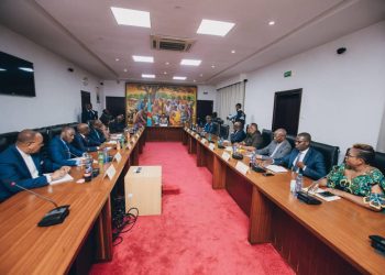 KINSHASA : La Première Ministre Judith SUMINWA en guerre contre l’insécurité et l’insalubrité dans la ville