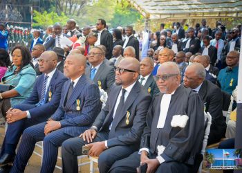 Lubumbashi : 55 membres du barreau près la Cour d’appel du Haut-Katanga dont le bâtonnier décorés par la chancellerie des ordres nationaux